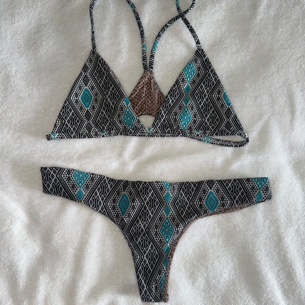 acacia thai SET